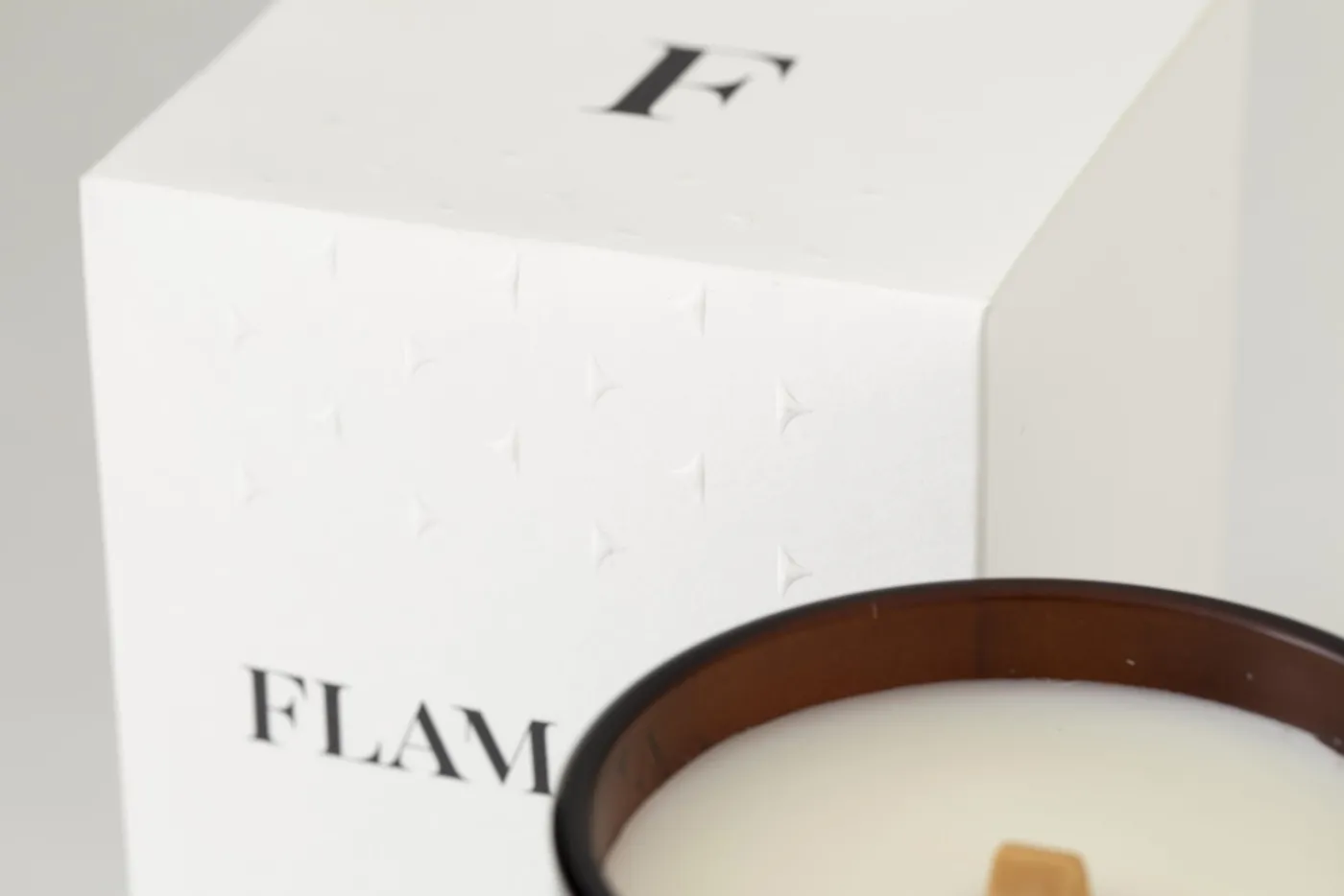 Bougies Parfumées & Parfums D’Ambiance|Bougies Parfumées Et Parfums D’Ambiance<Flamant BYRON, bougie parfumée, plaisir Brun