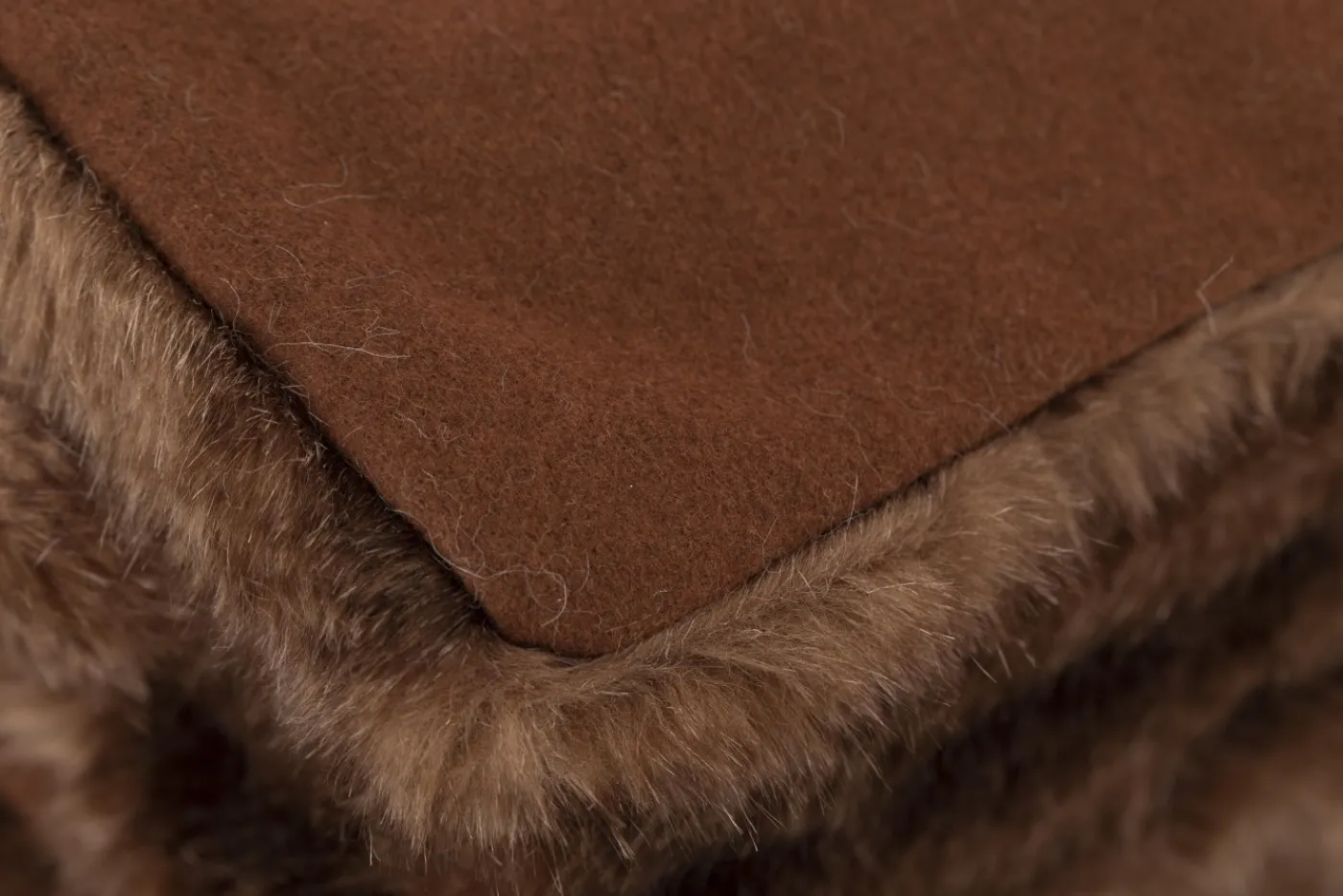 Plaids Et Couvre-Lits|Plaids Et Couvre-Lits<Flamant HIROM, plaid, fausse fourrure Brun