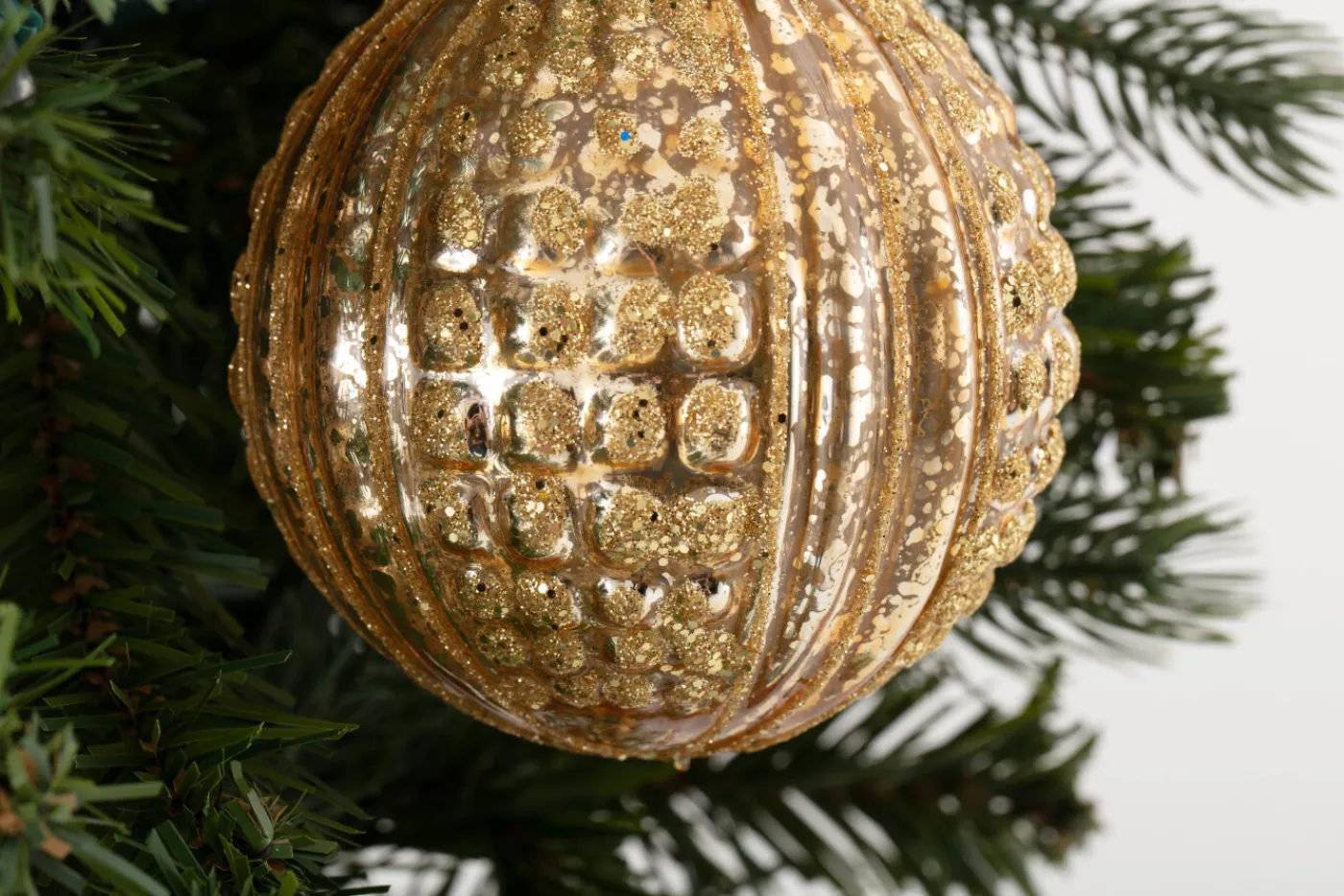 Boules De Noël|Boules De Noël<Flamant LUTTON, boule de Noël Or