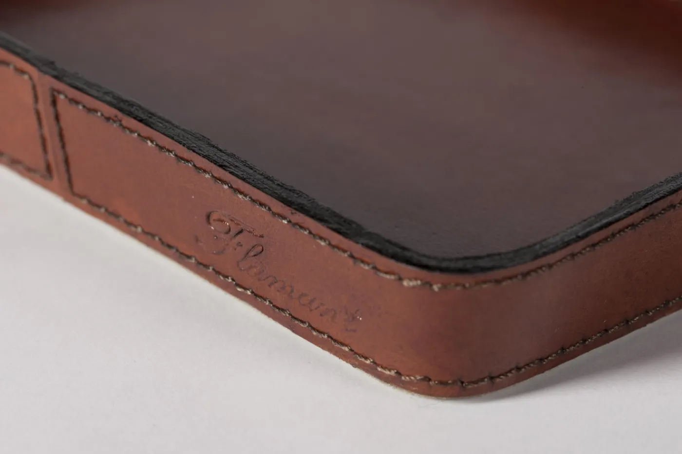 Plateaux|Accessoires<Flamant MANHATTAN, plateau, cuir , S Brun