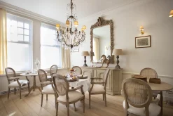 Chaises|Chaises<Flamant MEDY, chaise avec accoudoirs, chêne, lin naturel Blanccassé