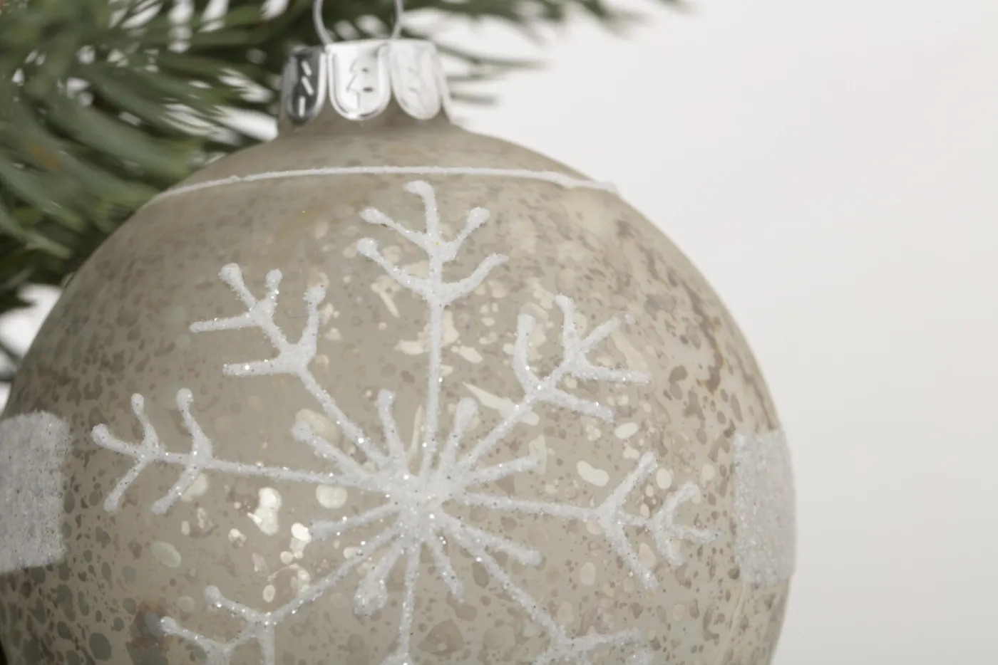 Boules De Noël|Boules De Noël<Flamant MILKO, boule de Noël, S Blanc