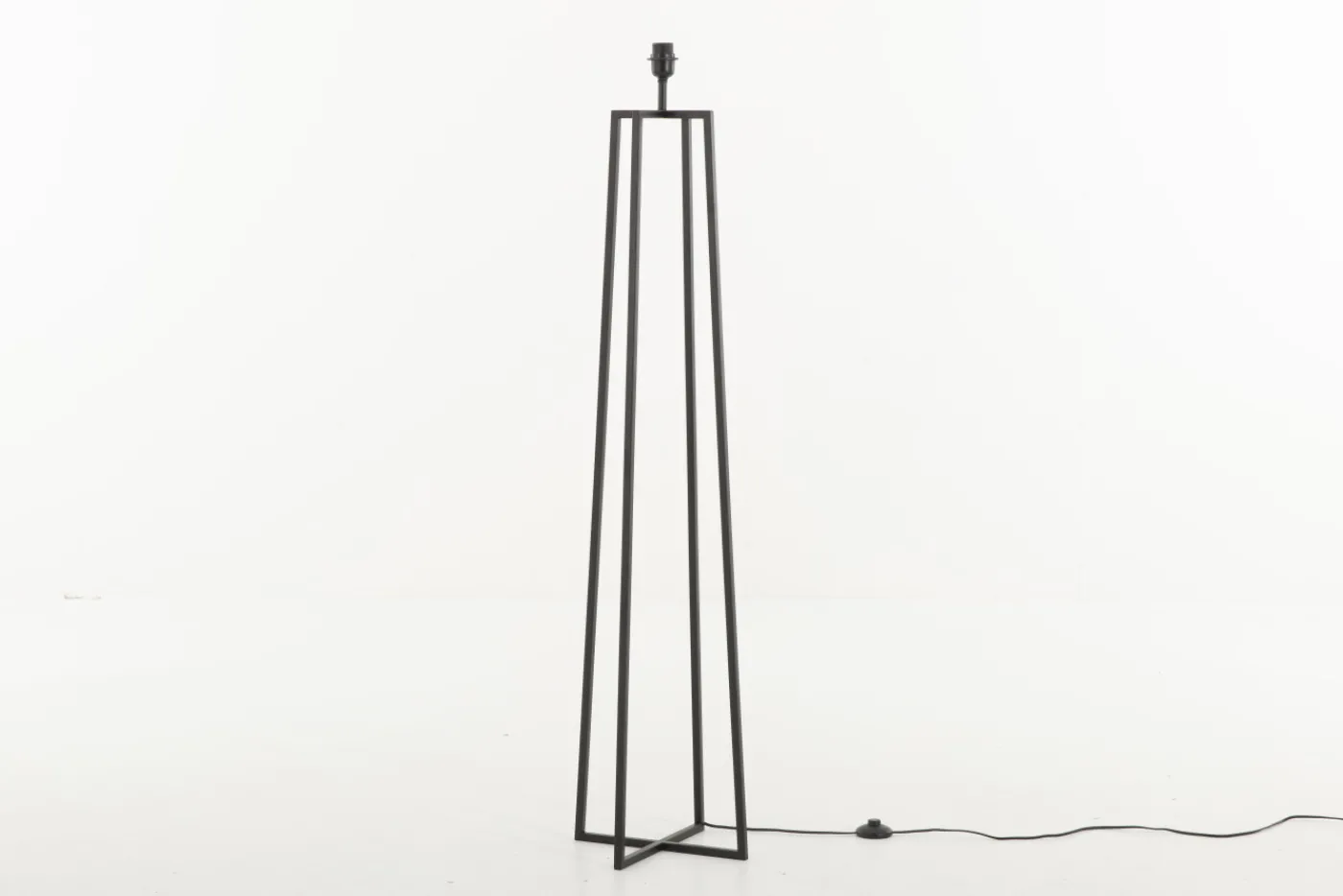 Lampadaires|Luminaire<Flamant PASCAL, lampadaire, métal, Noir