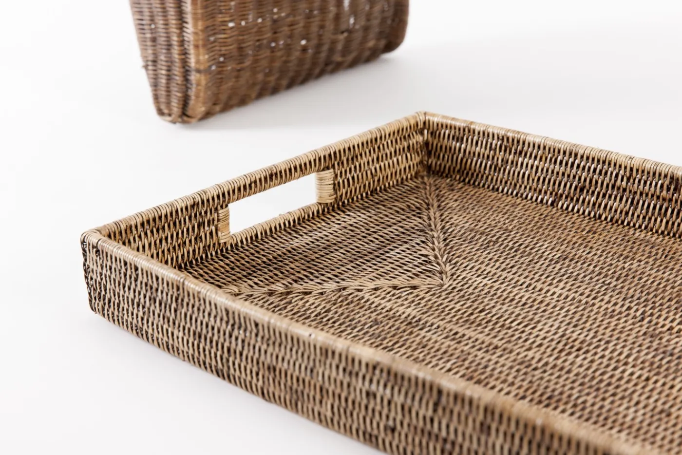 Plateaux|Accessoires<Flamant TOGO, plateau à petit déjeuner, tressé Brun