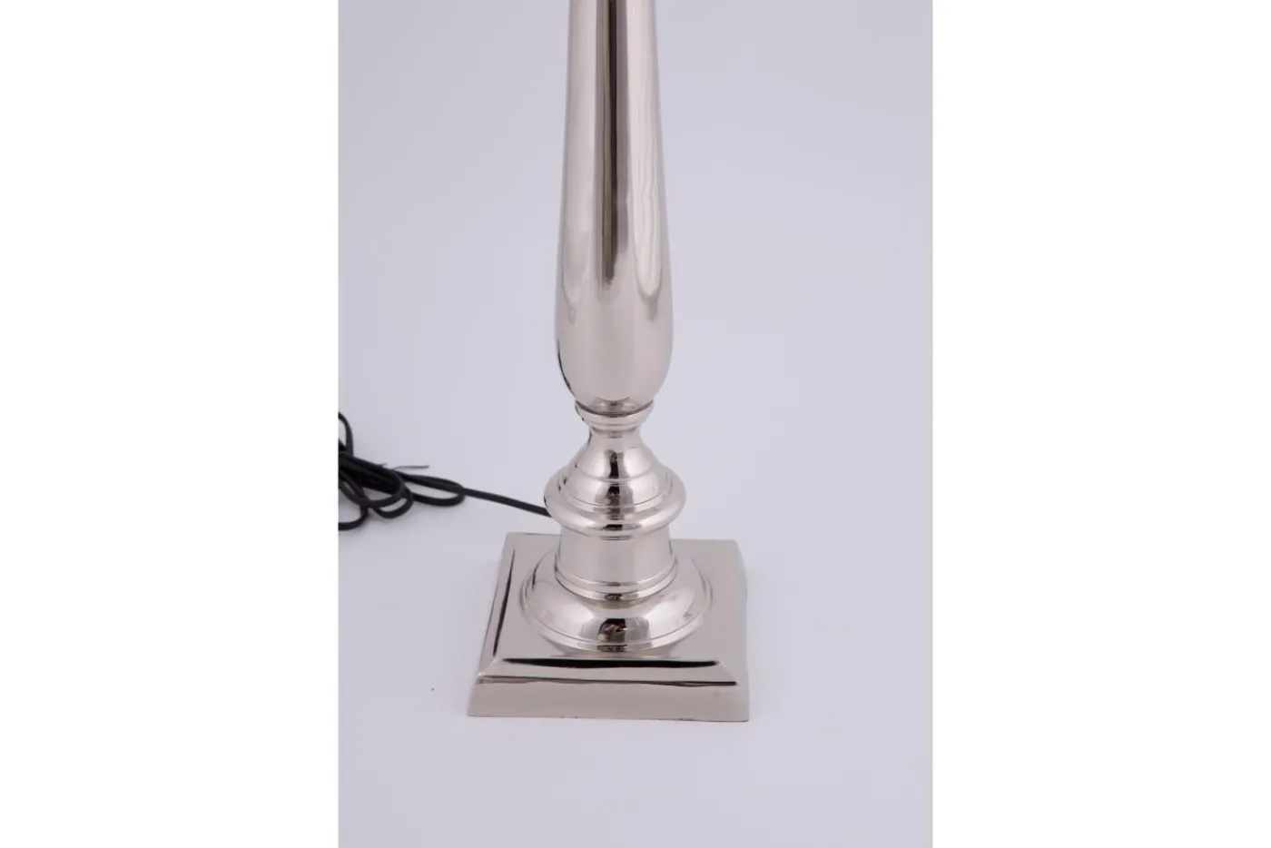 Lampes|Lampes De Table Et De Bureau<Flamant VENZO, lampe de table, laiton, nickel Argent